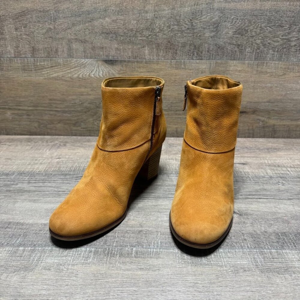 Cole Haan Cassidy Nubuck Tan Block Heel Ankle Boots Women's Size 10